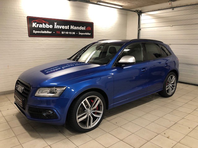 Audi SQ5 blå