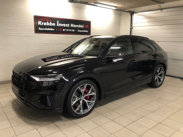 Audi SQ8 sort