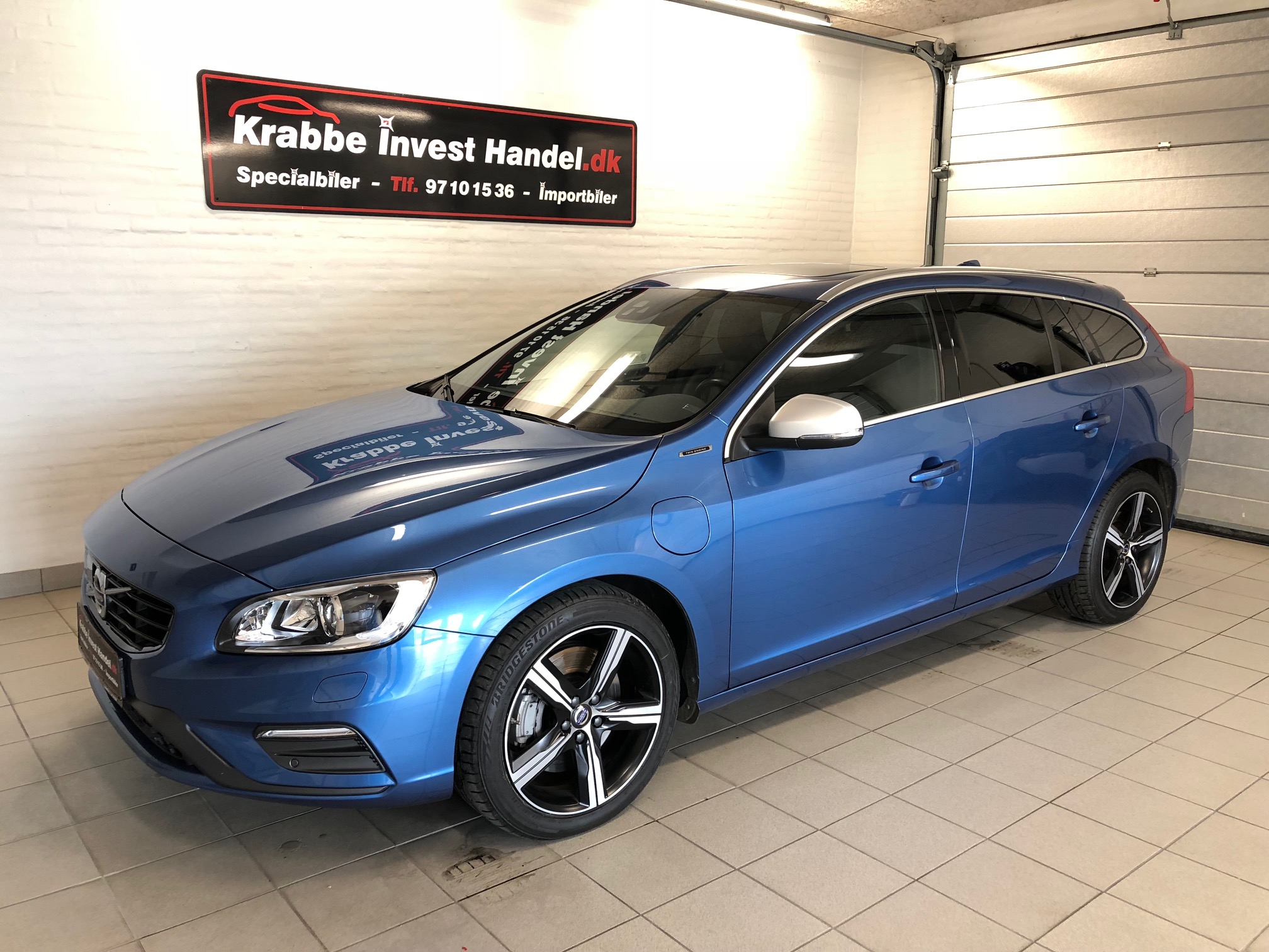 Volvo V60 D6 hybrid R-design