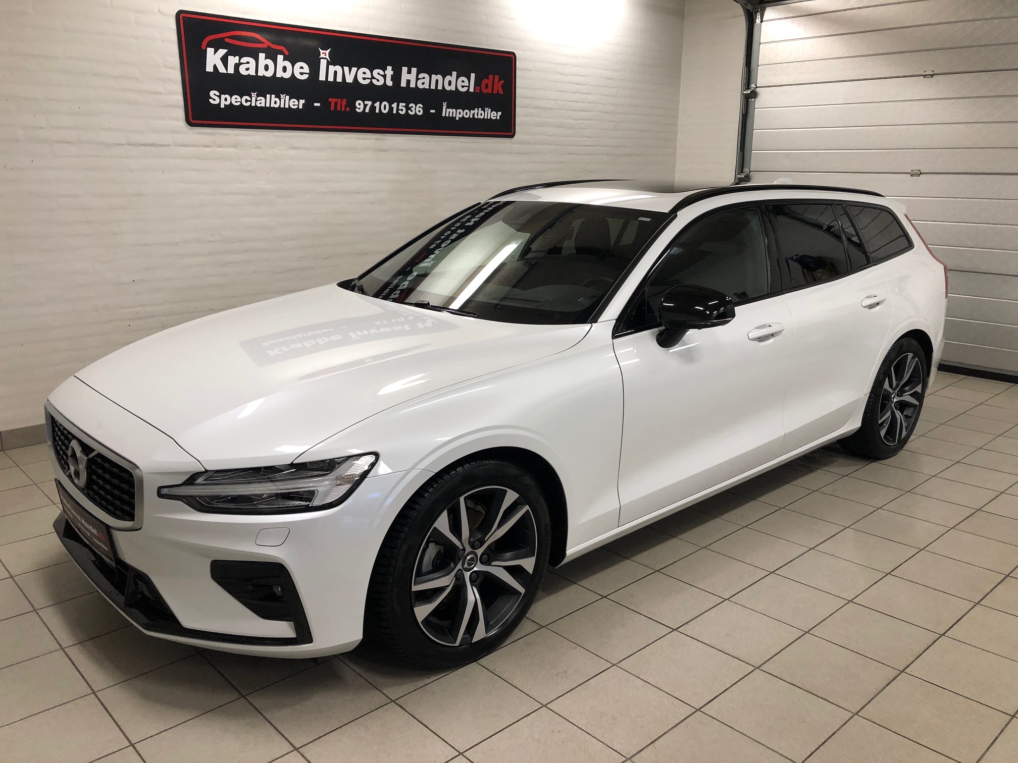 Volvo V60 D4 R-Design