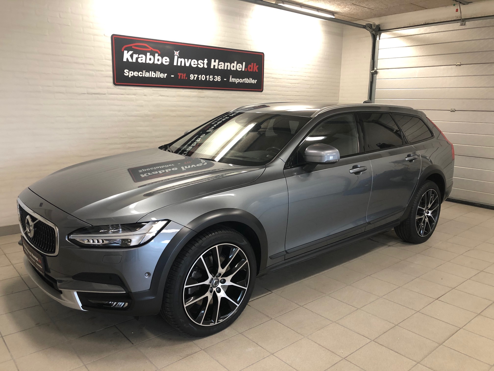Volvo V90 Cross Country D5 Pro AWD VAN