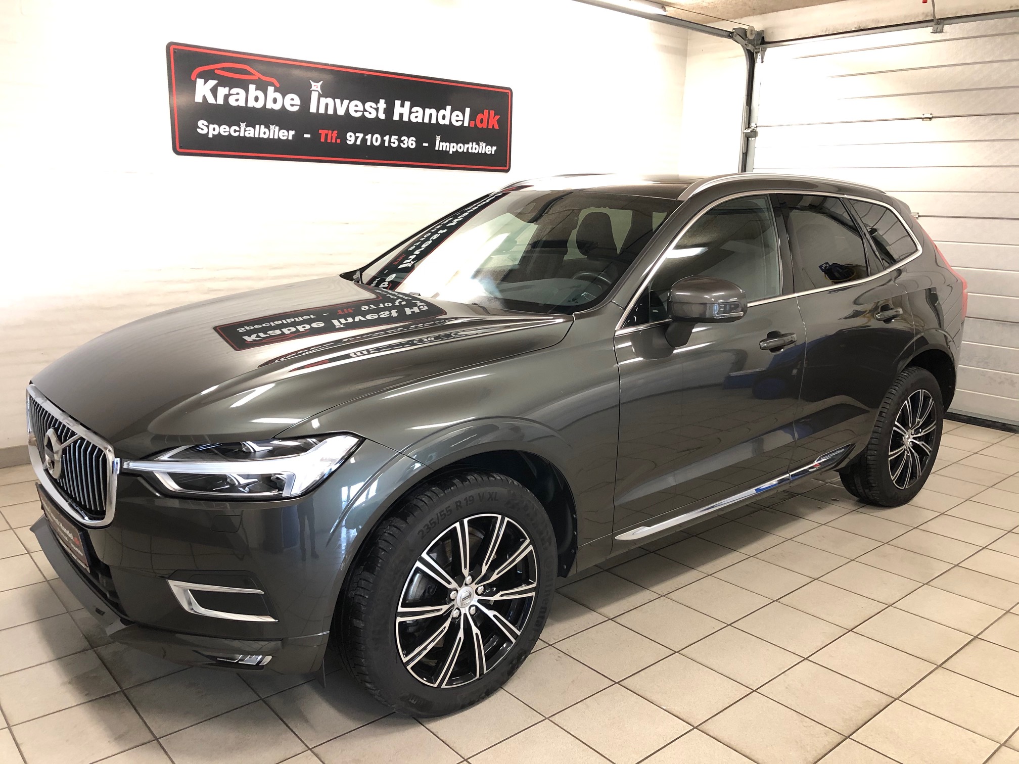 Volvo XC60 D5 koksgrå