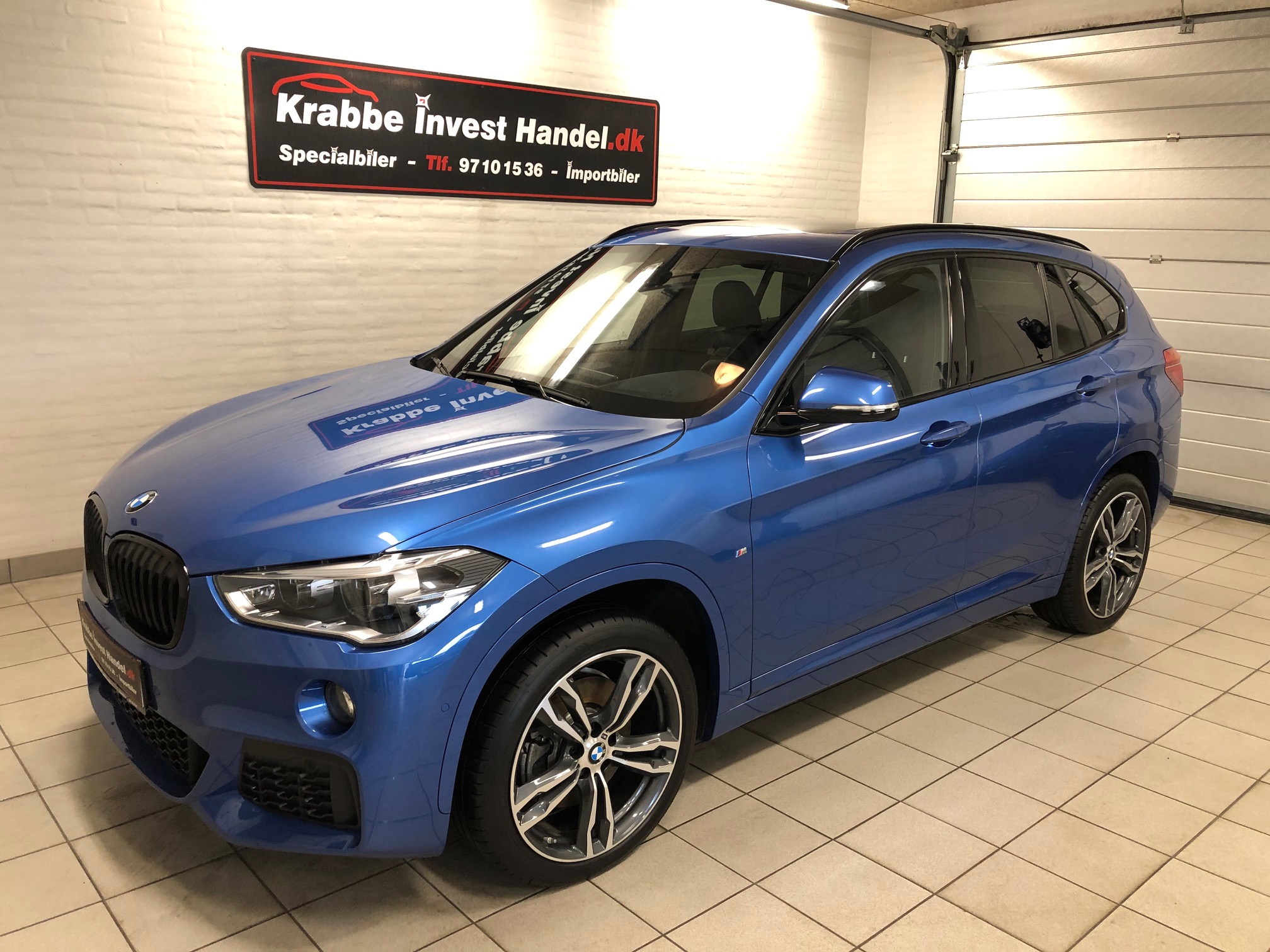 BMW X1 25d blå