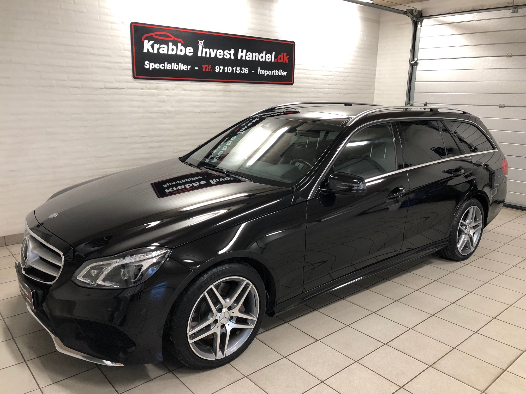Mercedes E 350 sort 160000 km