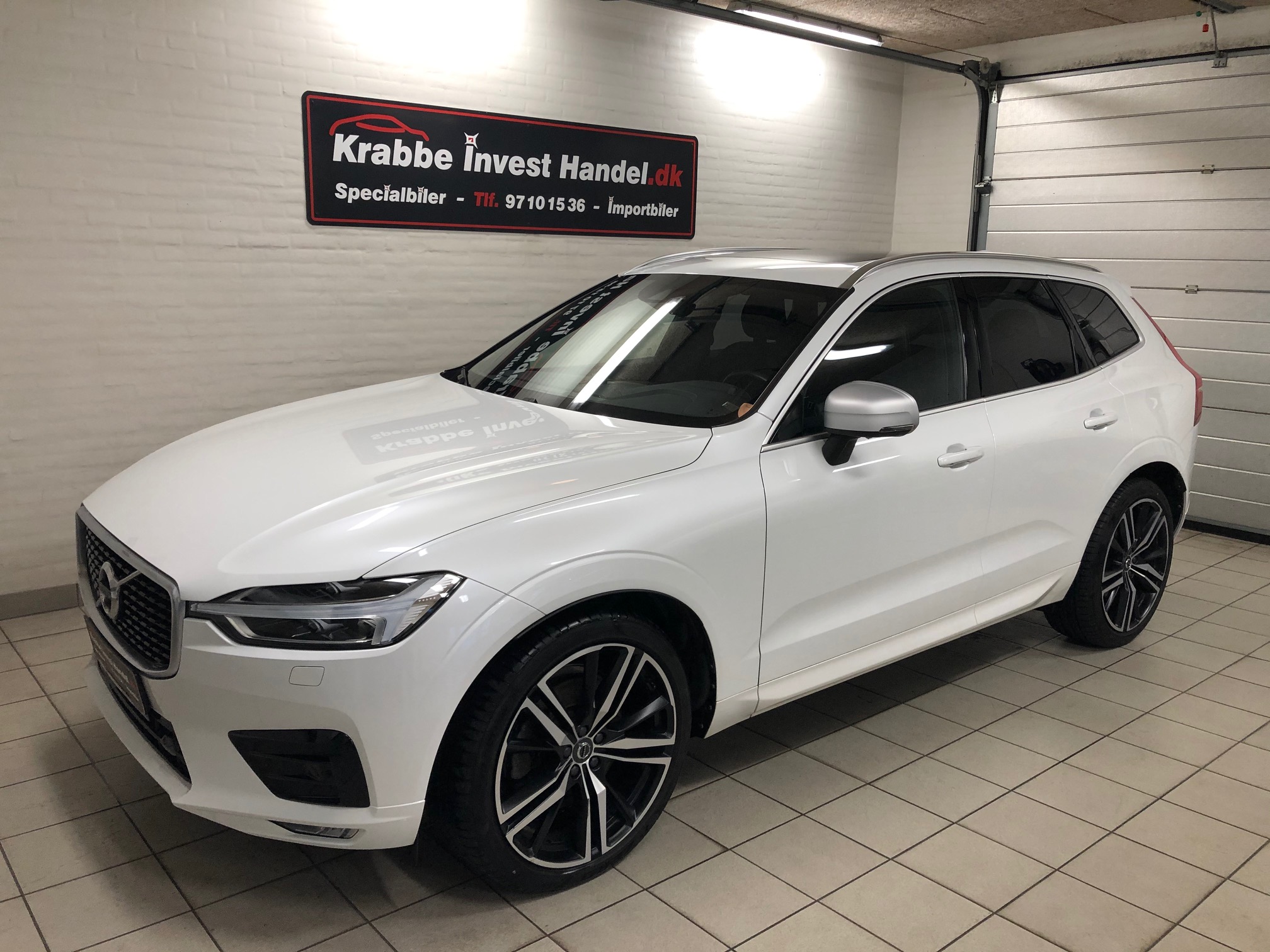 Volvo XC60 D5 hvid 50100 km