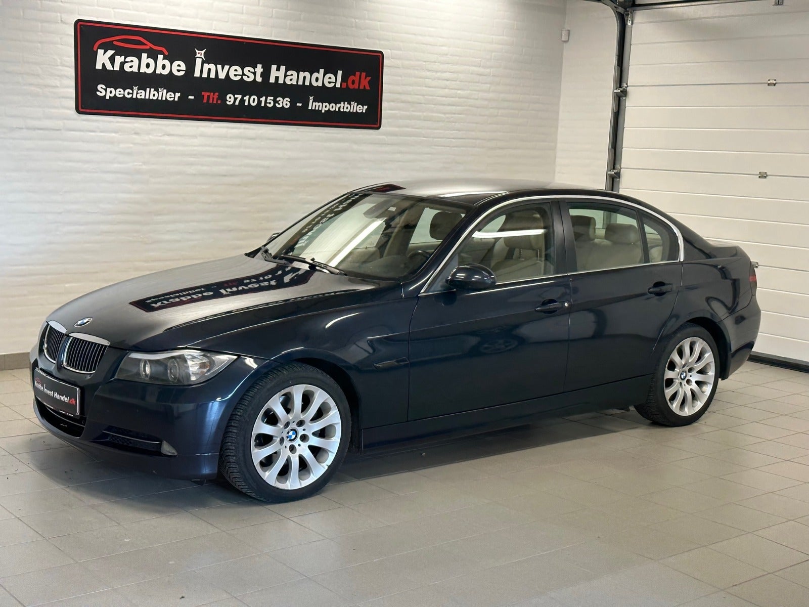 BMW 330i  2005