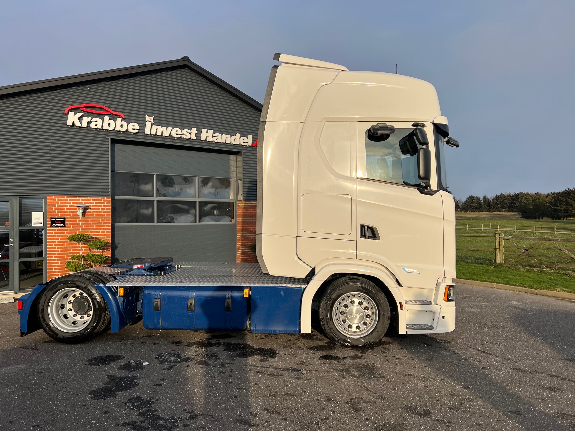 SCANIA 460 S MEGA TRÆKKER